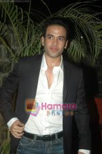 Tusshar Kapoor at Films Today magazine bash in Marimba Lounge on 7th March 2011 (7).JPG